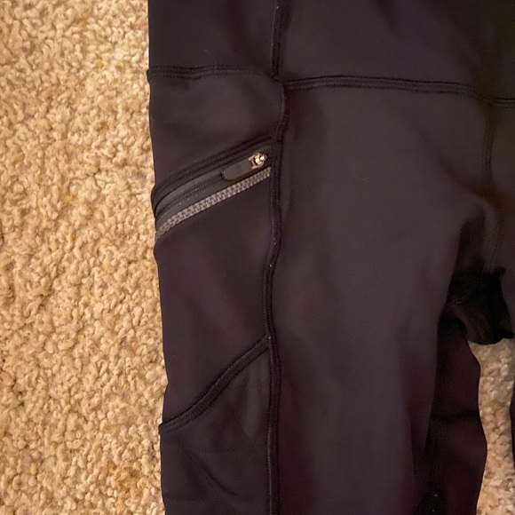Lululemon Toasty Tech Tight II - Picture 6 of 8